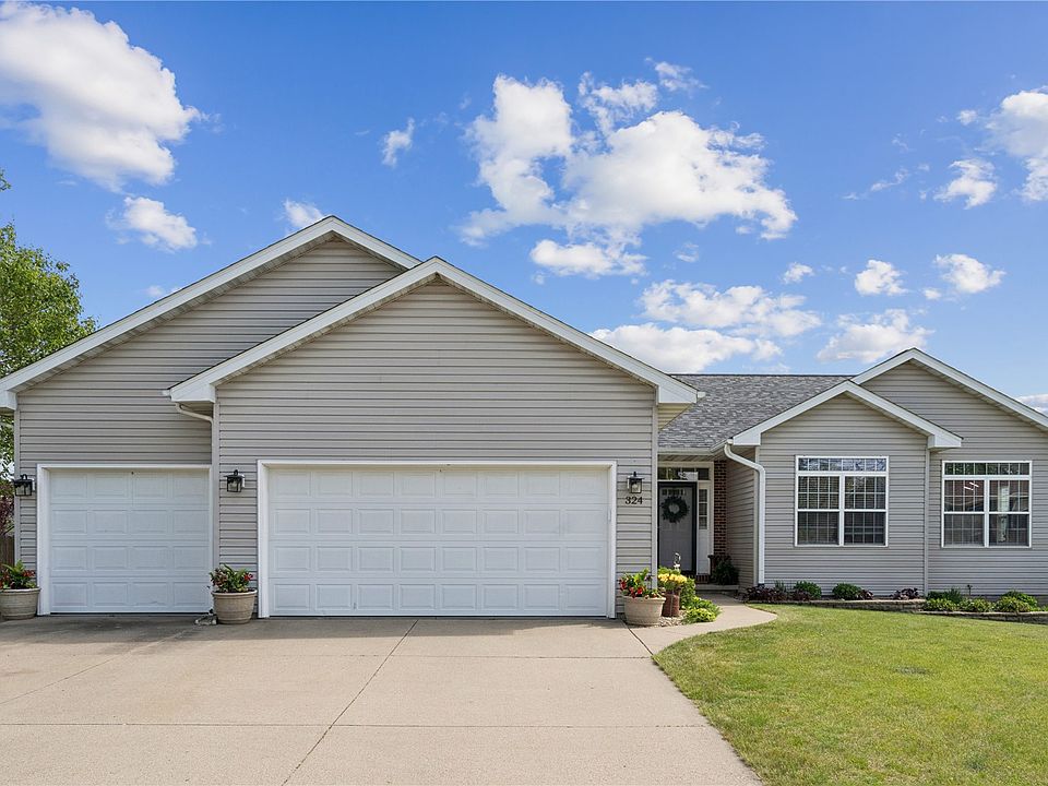 1st image of 324 Valley Dr