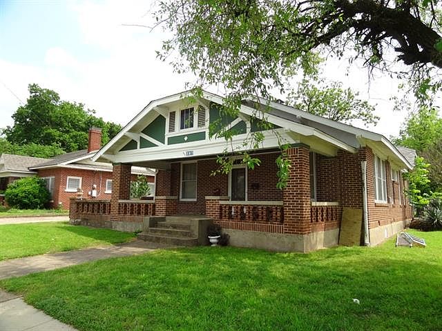 2nd image of 307 W Main St