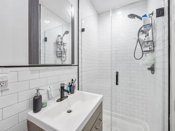 305 Sumpter Street image 40 of 48