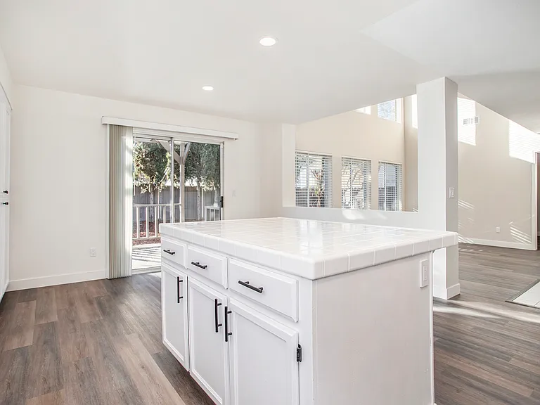 4686 Ford St — Photo 10