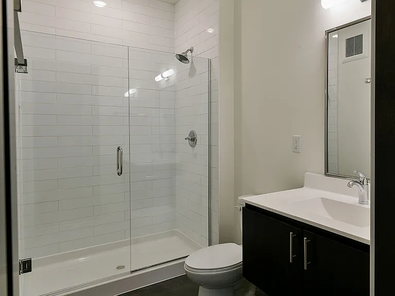 1710 W Lake St — Photo 6