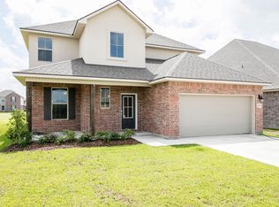 203 Voiliere Dr, Youngsville, LA 70592