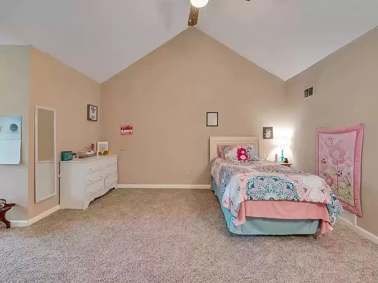 4553 Barclay Ln #C — Photo 20