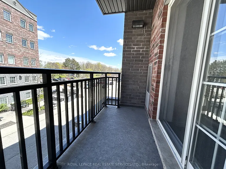 7 Rittenhouse Rd #404 — Photo 14