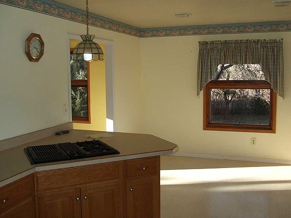 4th image of 8150 Blue Gill Dr