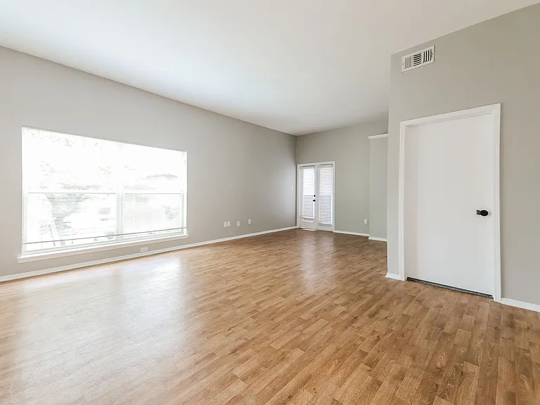 10406 High Hollows Dr #226 — Photo 9