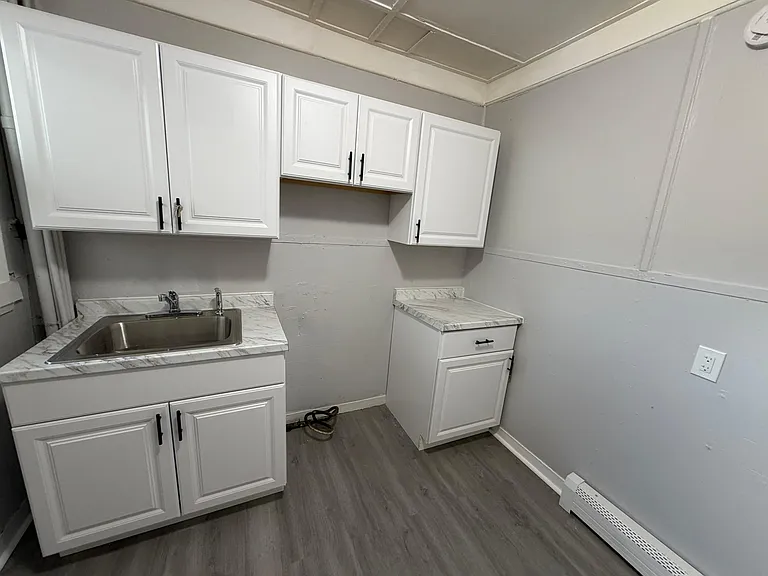 23-25 Liberty St #1 — Photo 7