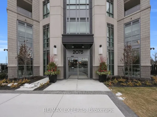 2075 King Rd #203, King, ON L7B 0R6