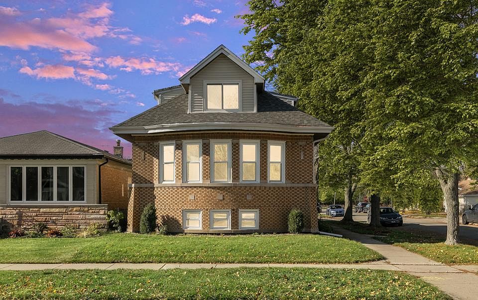 1st image of 3758 N Pontiac Ave #2