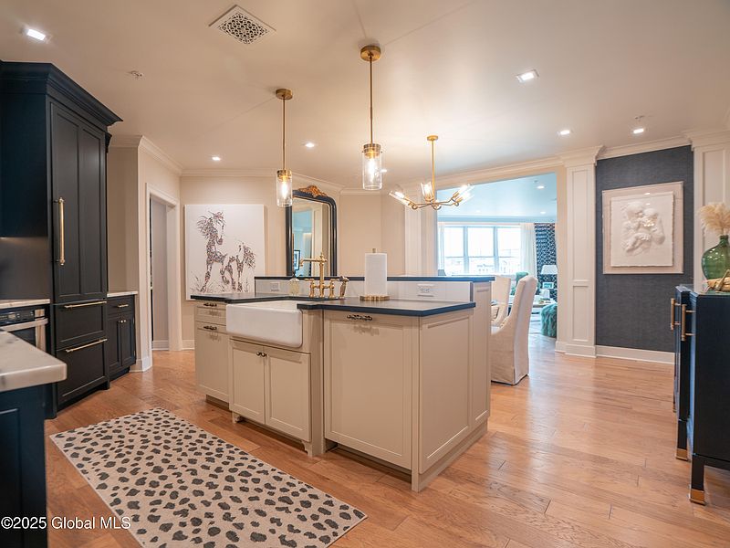 4th image of 38 High Rock Avenue #4D