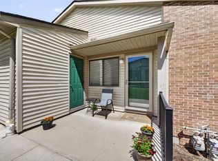 378 Spring Brooke Dr #40, Brighton, MI 48116