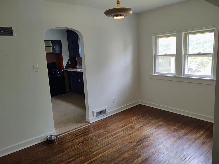 402 Vine St #1/2 — Photo 3