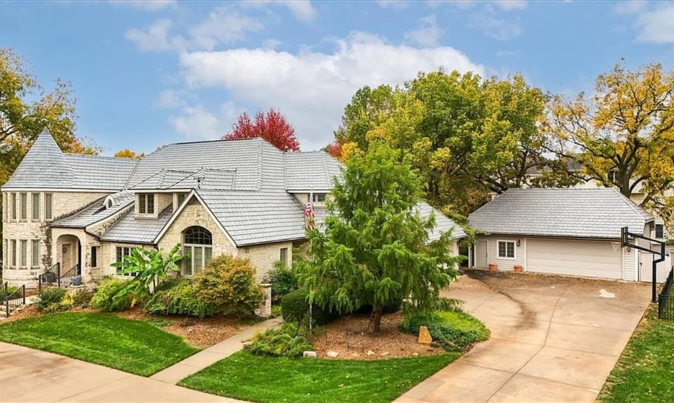 4605 Cherry Hills Dr, Lawrence, KS 66047 | Zillow