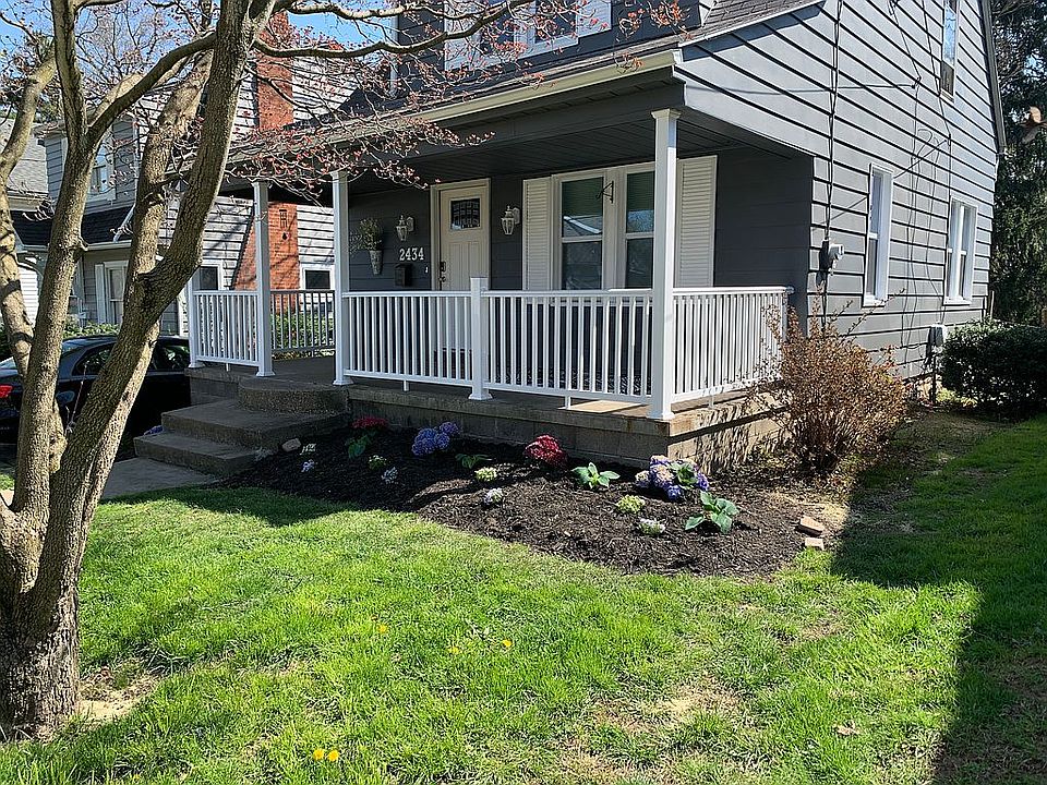1st image of 2434 Oakwood Ave