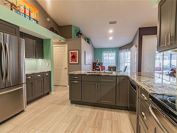 4th image of 4019 Eagle Cove West Dr
