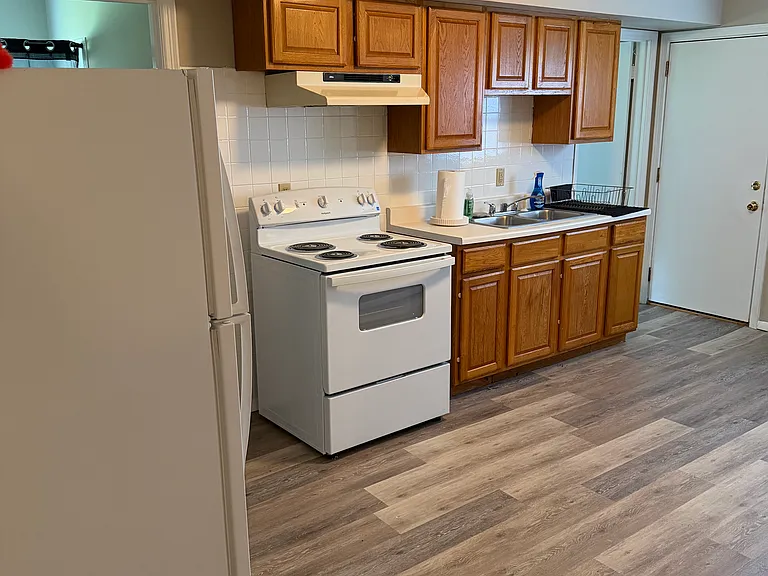 205 N Benton St — Photo 6