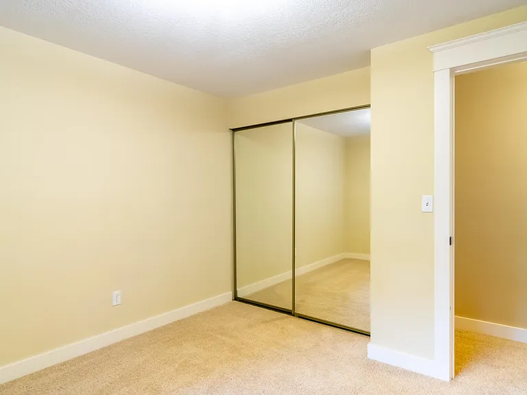 12840 NE 88th St — Photo 47