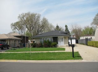 8628 S 78th Ave, Bridgeview, IL 60455