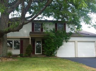 10278 S Bramblewood Rd, Perrysburg, OH 43551