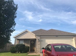 603 E Bonnie Ln, Rogers, AR 72758