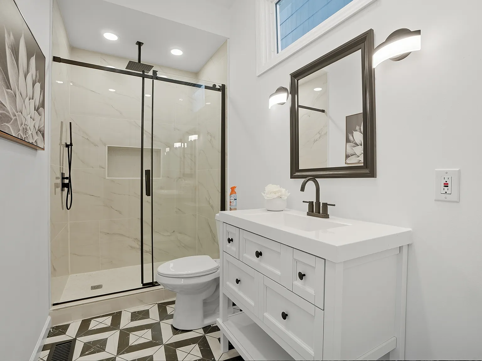 4 bed, 1826 sqft, $2,800 — Photo 4