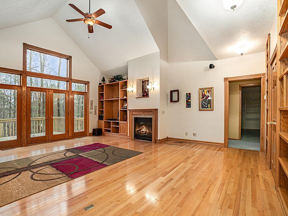 5th image of 4505 Wykes Ln