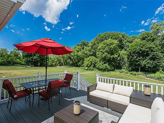 3rd image of 71 Stoneledge Way