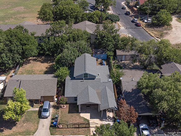 5th image of 6707 Paradise Oak