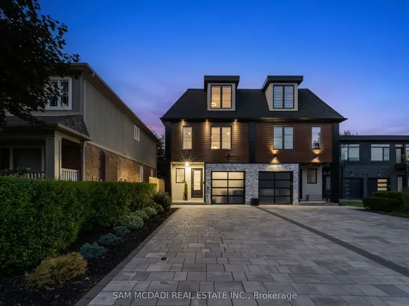 11 B Maple Ave N, Mississauga, ON L5H 2R9