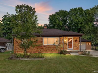 2396 Crane St, Waterford, MI, 48329