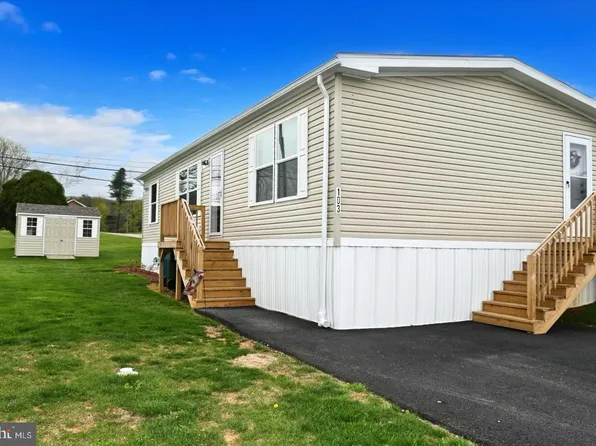 103 Carbridge Rd E, Stewartstown, PA 17363