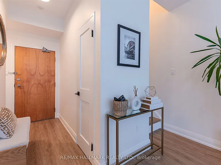 39 Parliament St #916 — Photo 19