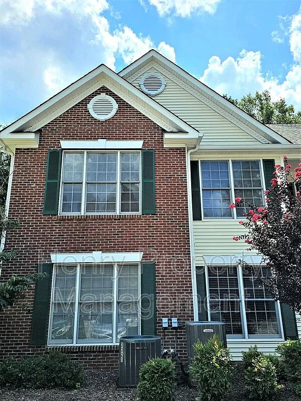 2 bed, 2.0 bath, 1150 sqft, $1,595 — Photo 1