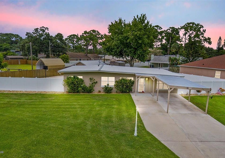 1st image of 369 Acorn Dr