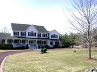 26 Fox Hollow Rd, Blooming Grove, NY 10914