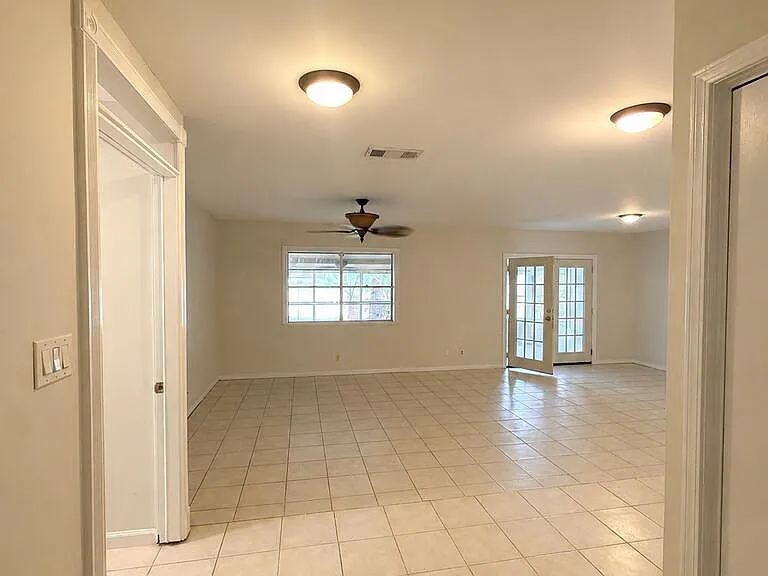 34 Red Bay Cir — Photo 3