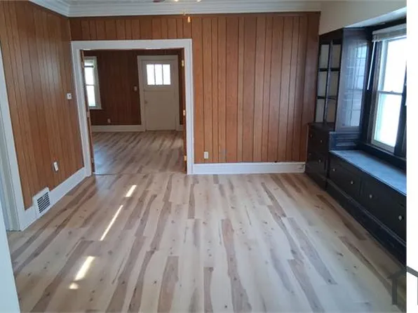 3442 W 58th St, Cleveland, OH 44102