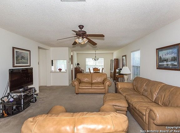 2nd image of 1009 Gate Creek Ln