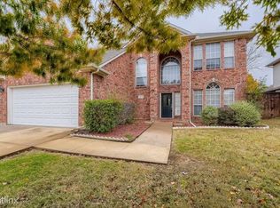 1813 Clover Hill Rd, Mansfield, TX 76063