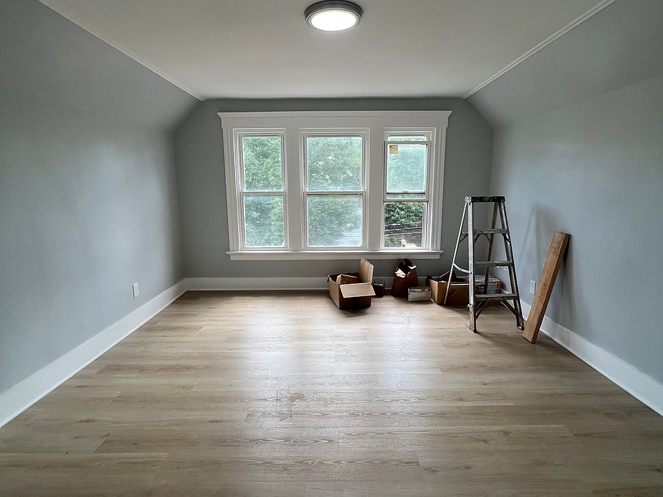 Bedroom #1