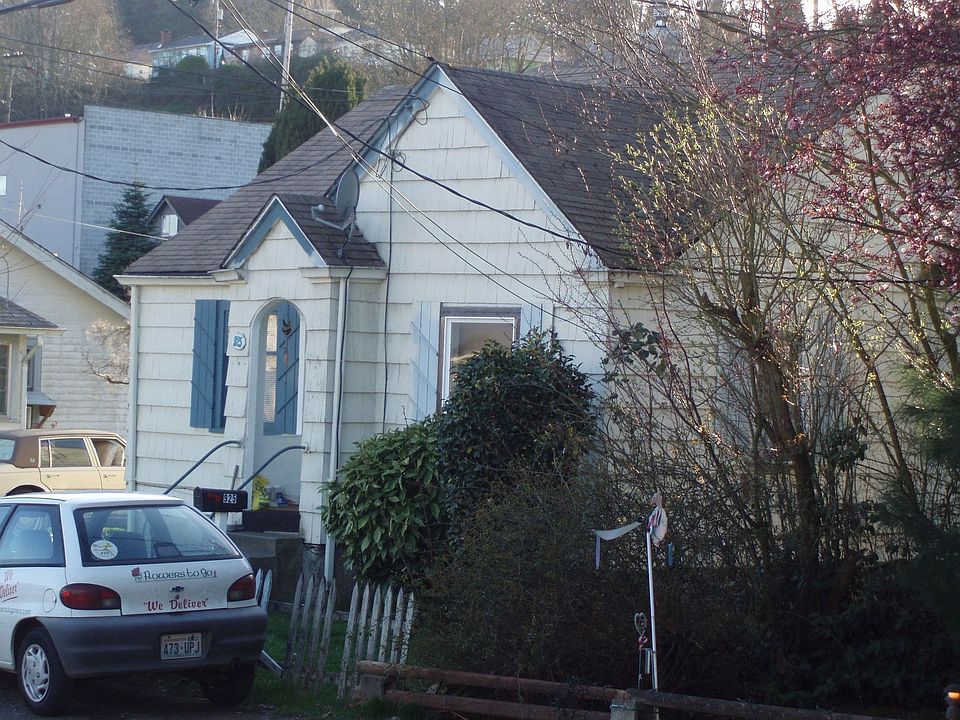 1st image of 925 N Wycoff Ave