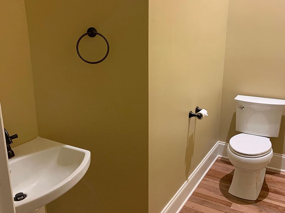 1st image of 101 S Saginaw St APT 300