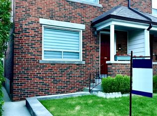 420 Jane St, Toronto, ON M6S 3Z8