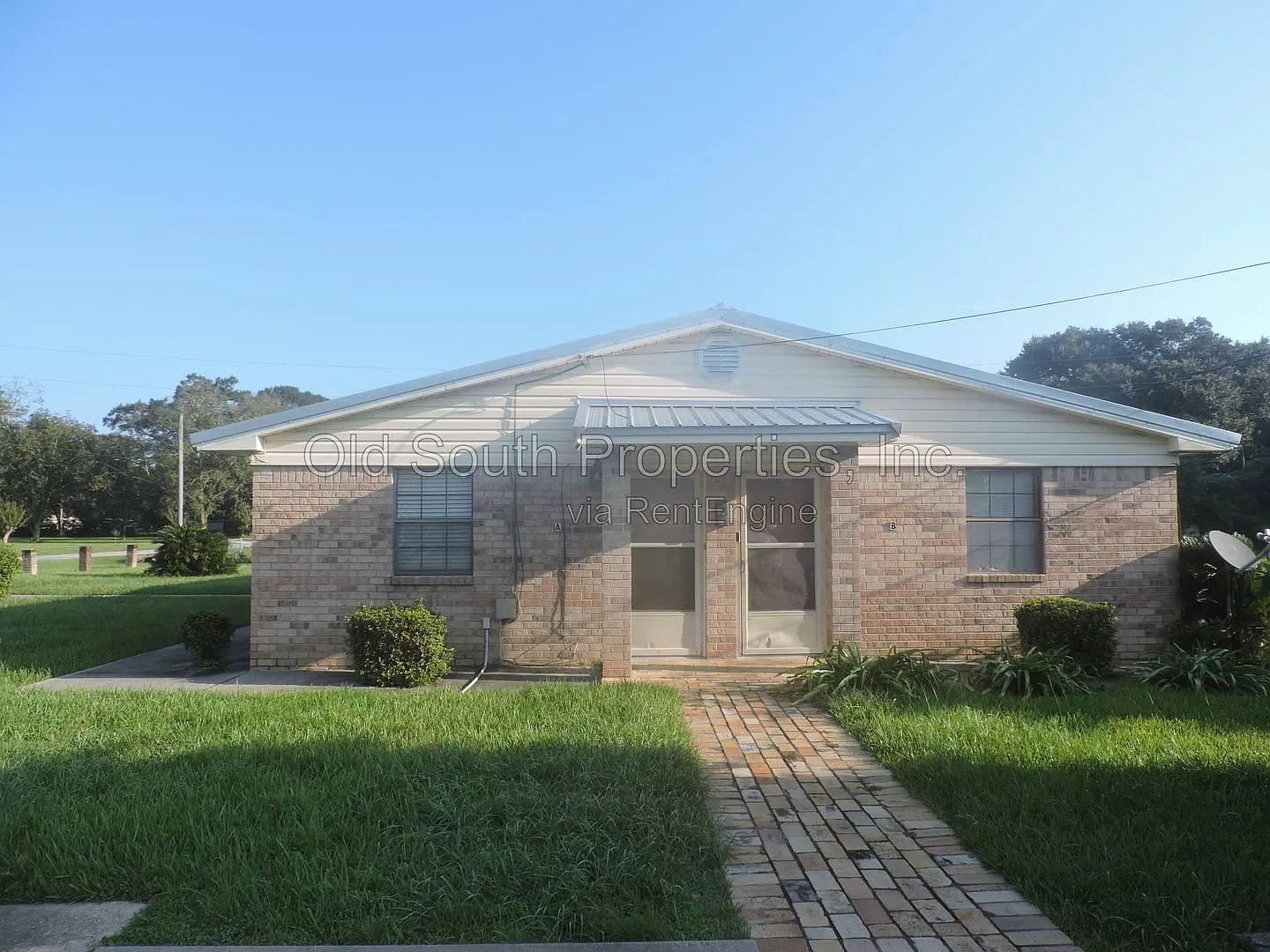 1 bed, 1.0 bath, 550 sqft, $895 — Photo 1