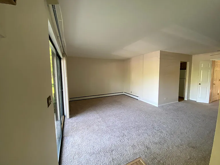 835 S Dwyer Ave #A — Photo 15