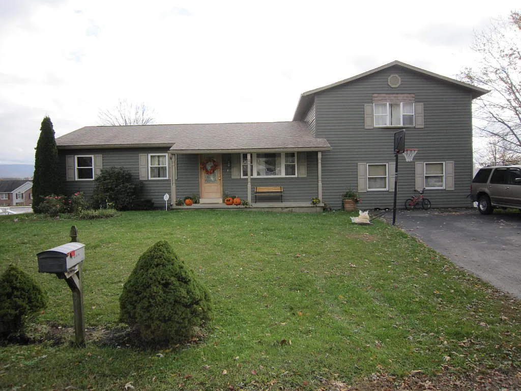 6 Oberly Dr photo 1