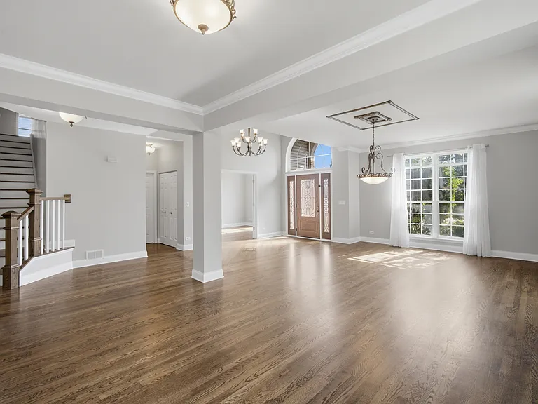 5280 Burnham St — Photo 8
