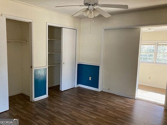 5th image of 5534 Russell Ave