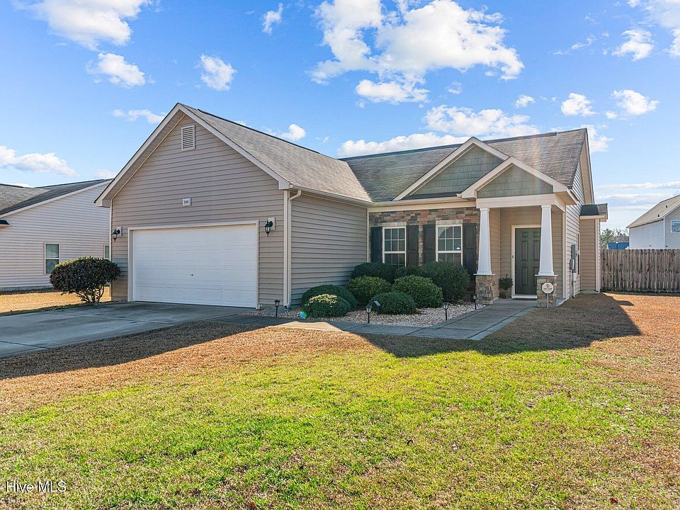 1st image of 340 Roanoke Drive