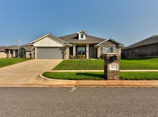 3823 Manderly Pl, Norman, OK 73026